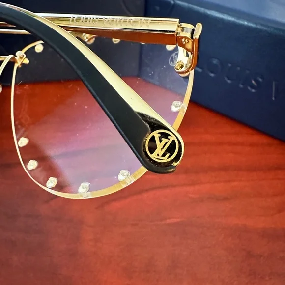 Louis Vuitton glasses - Picture 6 of 6